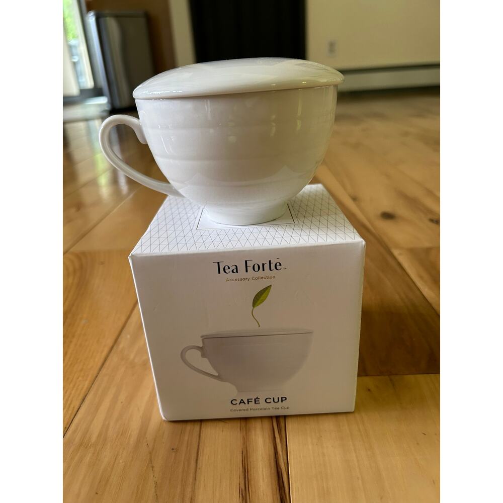 New Tea Forte Cup White Ceramic Cafe Tea Cup w/ Hole in Lid